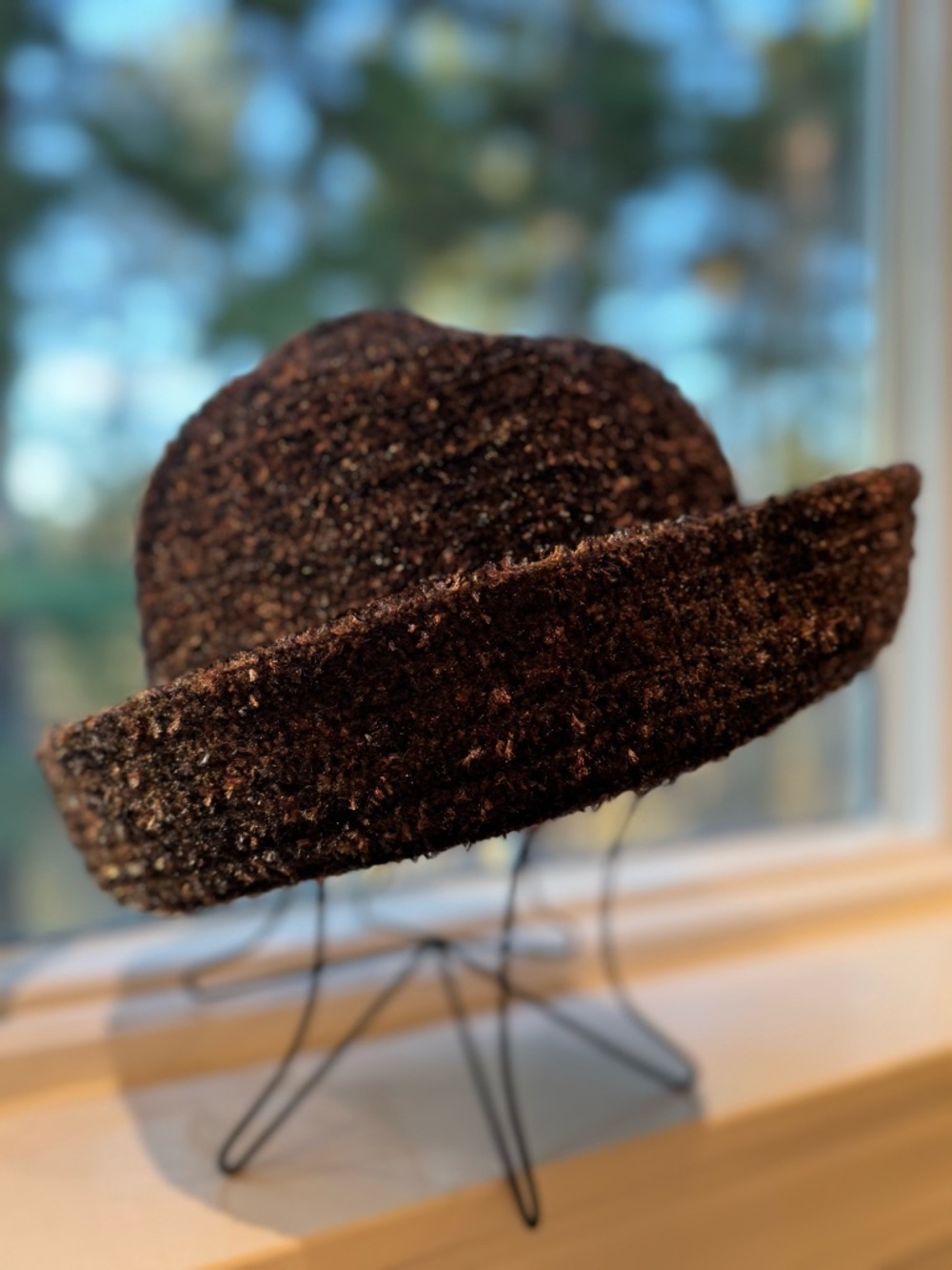 Liz Claiborne villager brown chenille hat.